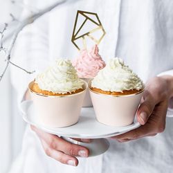 KOŠÍČKY na cupcakes růžové se zlatým okrajem 6 ks