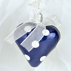 OZDOBA VÁNOČNÍ Modrý porcelán puntík srdce 6cm